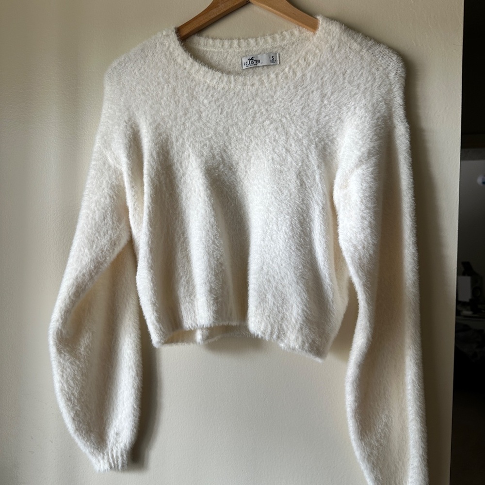 Hollister White Furry Cropped Crew Sweater - Size Small